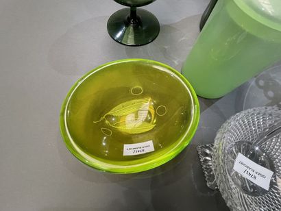 Lot of glassware: copes, vases, flaco,s,...