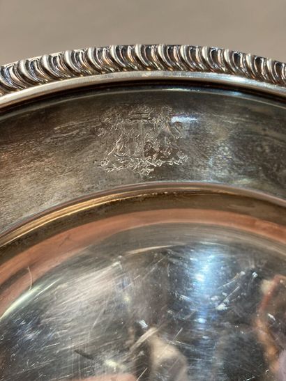 Openwork silver basket with floral design....