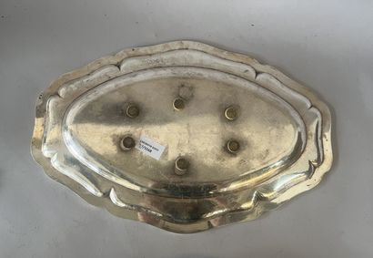 Rounded oval platter 
and oval fish dish...