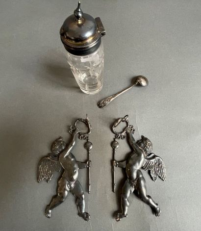Mustard pot in cut glass with star motifs,...