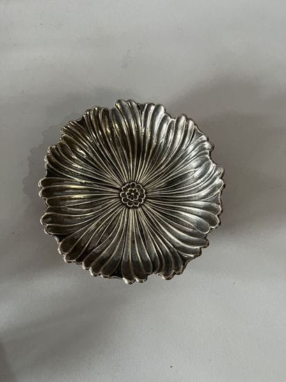 Gianmaria BUCCELLATI 
Silver flower-shaped...