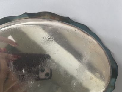 Two silver-plated vegetable dishes.
English...