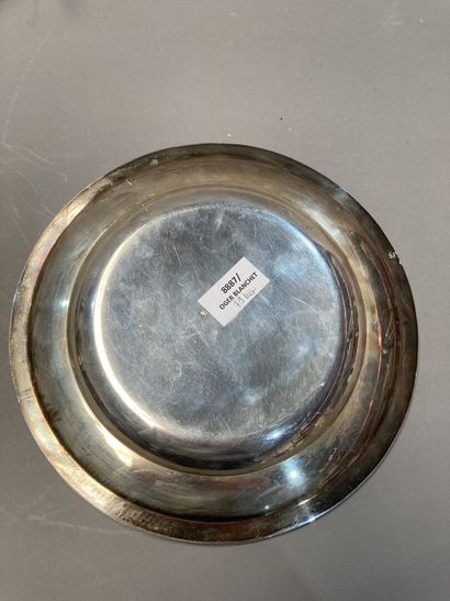 Openwork silver basket with floral design....