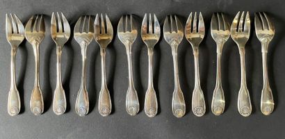 Twelve silver cake forks, shell model
Minerve...