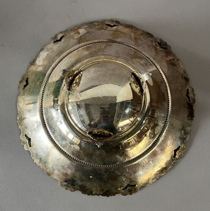 Silver display bowl on three runners, decorated...