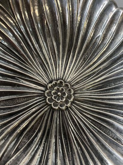 Gianmaria BUCCELLATI 
Silver flower-shaped...