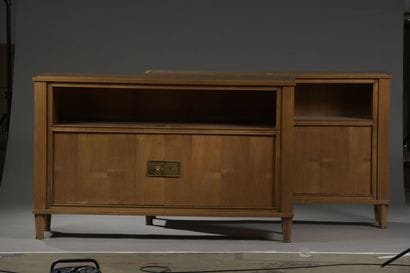FRENCH WORK 1940
Pair of sideboards in maple...