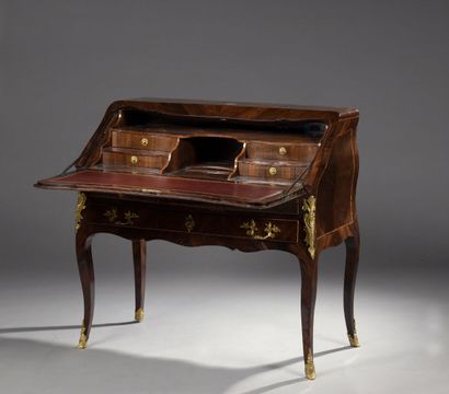 Bureau de pente marqueté à toutes faces de...