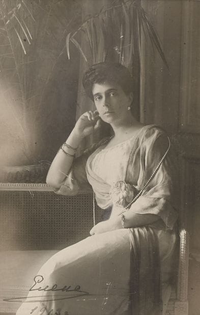 Photographie de la Grande-duchesse Elène...