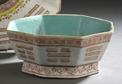 CHINE - Epoque TONGZHI (1862 - 1874)
Coupe...