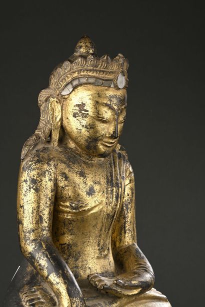 BIRMANIE - Vers 1900
Statuette de bouddha...