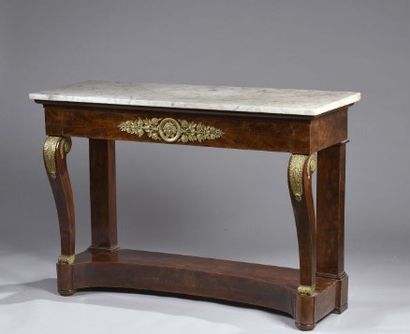 Importante console en acajou et placage d'acajou,...
