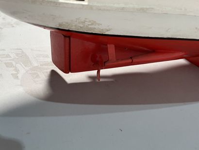 Lot de deux maquettes de bateaux :

Maquette...
