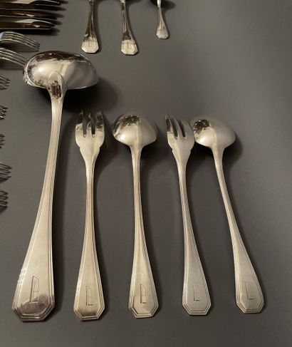 Maison CHRISTOFLE
Importante ménagère en...