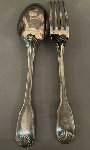 Trois couverts de naissance en métal argenté...