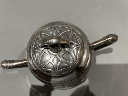 WMF, vers 1900
Service à thé en métal argenté...