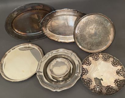 Lot de platerie et dessous de bouteille en...