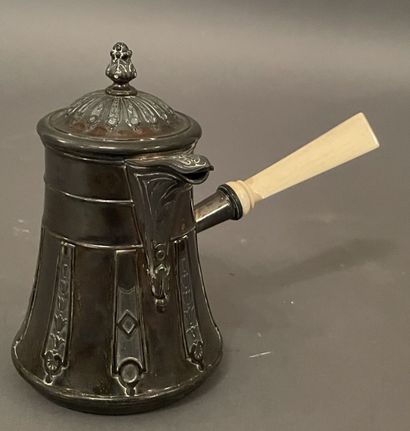 Cafetière égoïste marabout de forme tronconique...