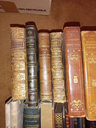 Strong lot of miscellaneous bound books including...