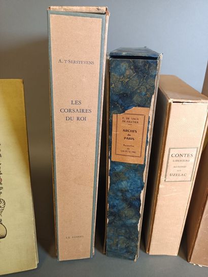 Lot of miscellaneous books in slipcases including...