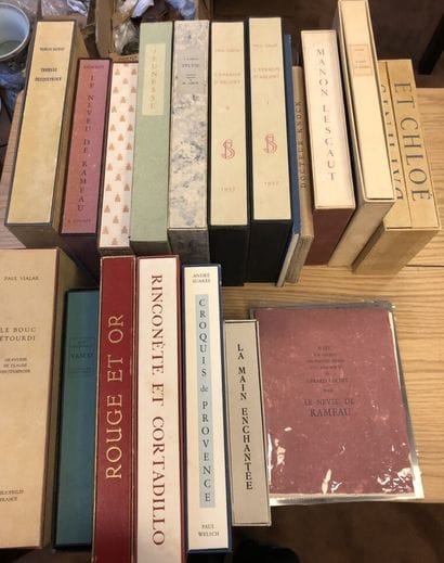 Large lot of miscellaneous books in slipcases,...