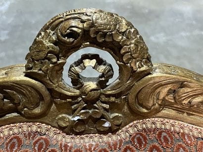 Wingchair with ears in natural wood carved...