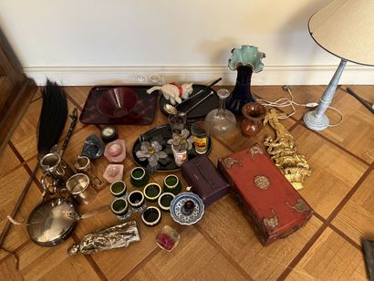 Lot of trinkets.