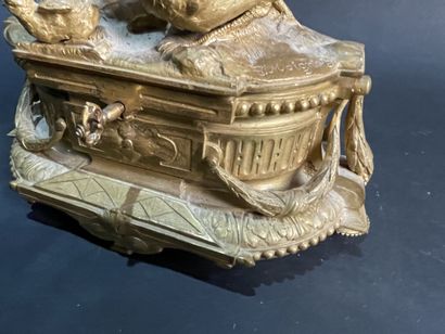 Jules MOIGNIEZ (1835-1894)
Bird jewelry box...