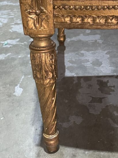 Wingchair with ears in natural wood carved...