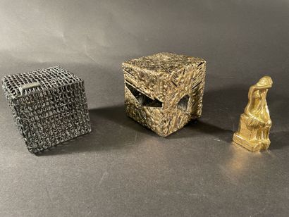 Max SAUZE (born 1933)
Two metal cubes.
H:...
