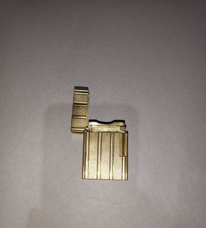 Set of three lighters, one of which is DUPONT,...
