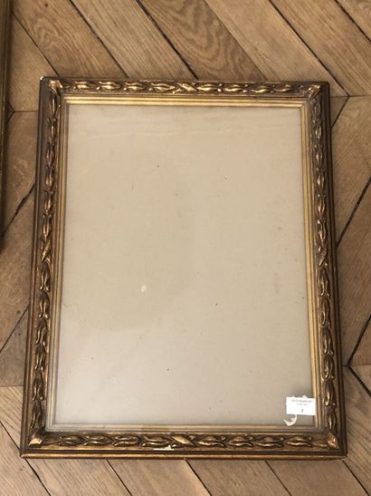 Set of three frames
Dimensions of the views...