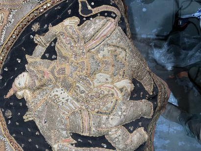 Lot of fabrics embroidered with metallic...
