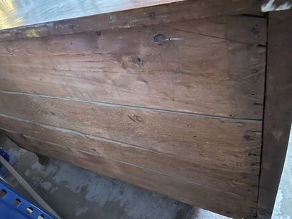 Natural wood chest of drawers, crossbow front...