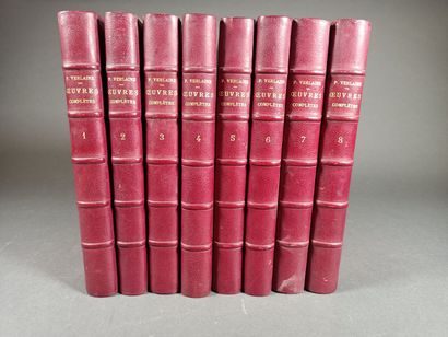 Lot of miscellaneous bound books, mainly...
