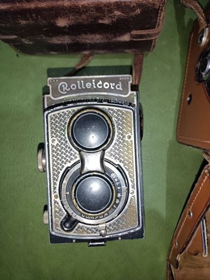 ROLLEICORD camera. 
Also included: SEMFLEX...