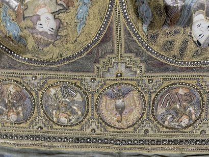 Lot of fabrics embroidered with metallic...