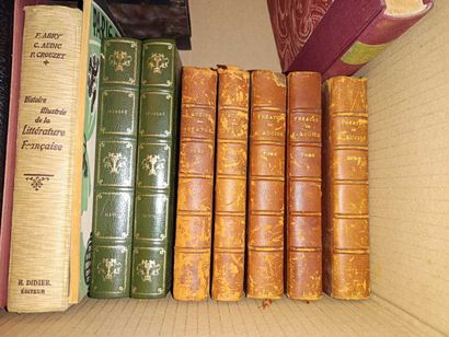 Lot of bound and paperback books, mainly...