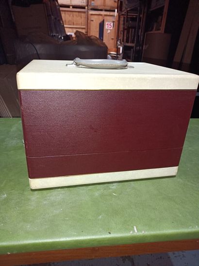 Batch of various measuring instruments including...