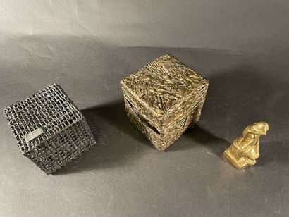 Max SAUZE (born 1933)
Two metal cubes.
H:...
