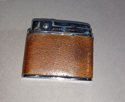 Set of three lighters, one of which is DUPONT,...