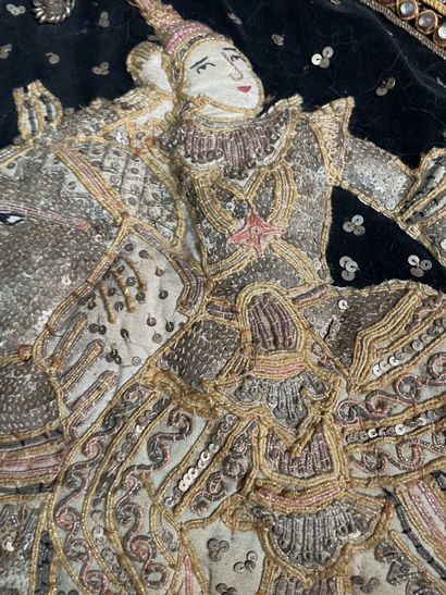 Lot of fabrics embroidered with metallic...
