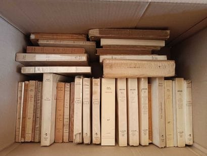 Lot of bound and paperback books, mainly...
