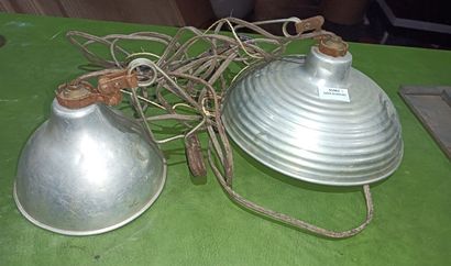 Set of cameras including two viewers, two...