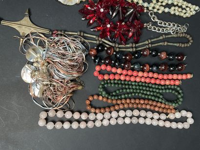 A very strong batch of costume jewelry.