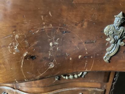 Natural wood chest of drawers, crossbow front...