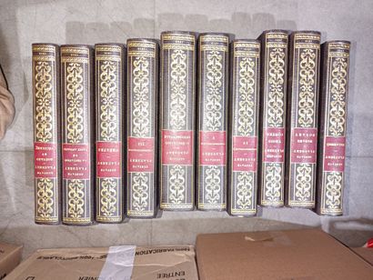 Lot of bound and paperback books, mainly...