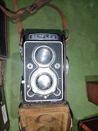 ROLLEICORD camera. 
Also included: SEMFLEX...