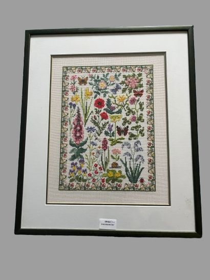 Lot of framed pieces.
Largest: 58 x 39 c...