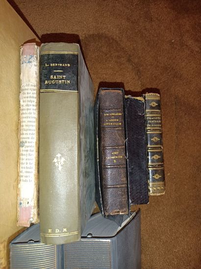 Strong lot of miscellaneous bound books including...